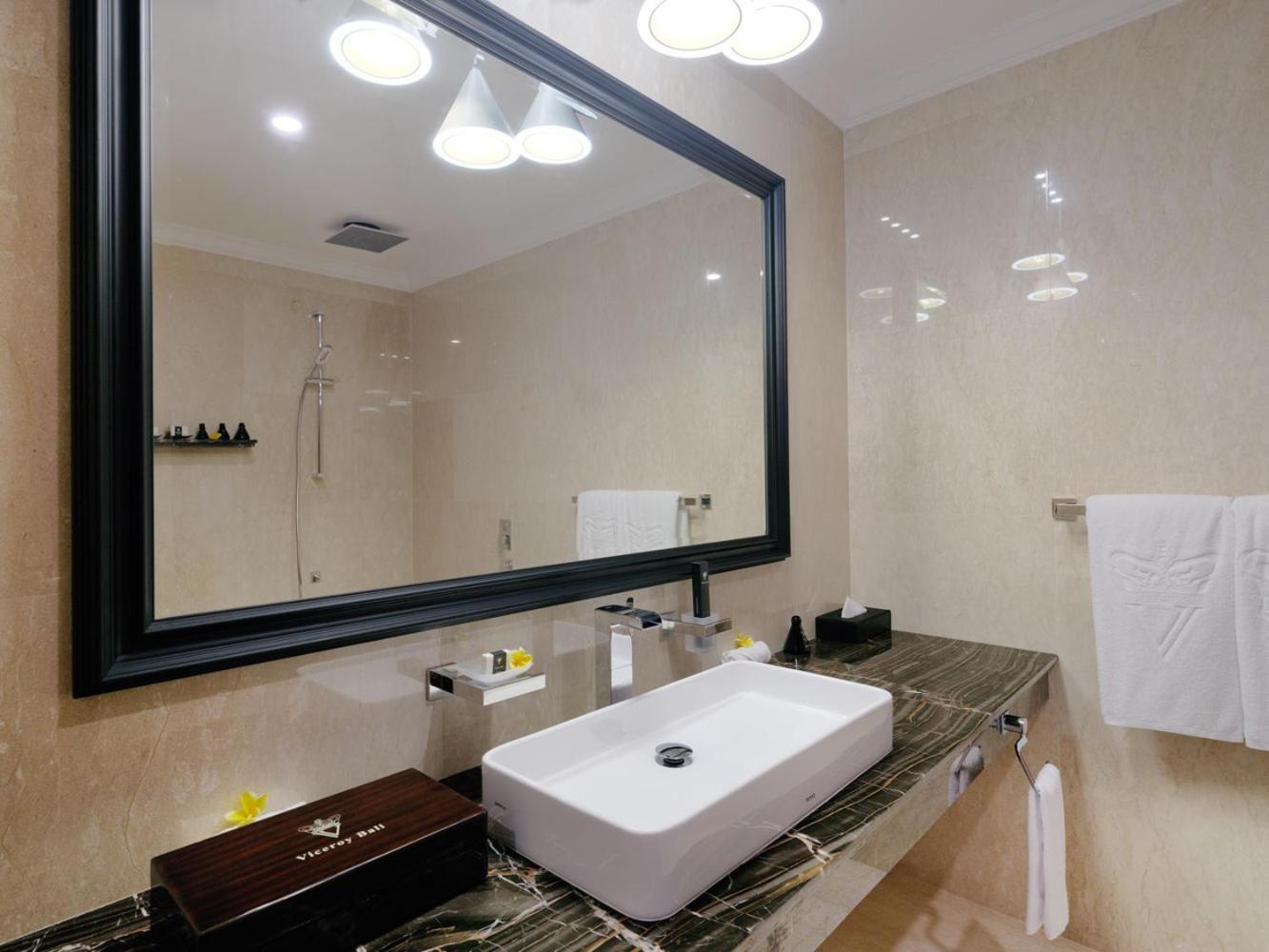 Cascades Suites Ubud Buitenkant foto